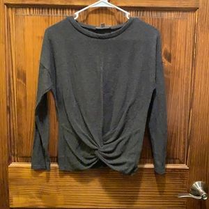 🌻NWOT Long Sleeve Crossover Top!